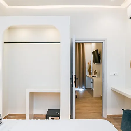 Villa Center Fira (Santorini)